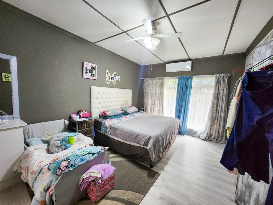 4 Bedroom Property for Sale in Stilfontein Ext 4 North West